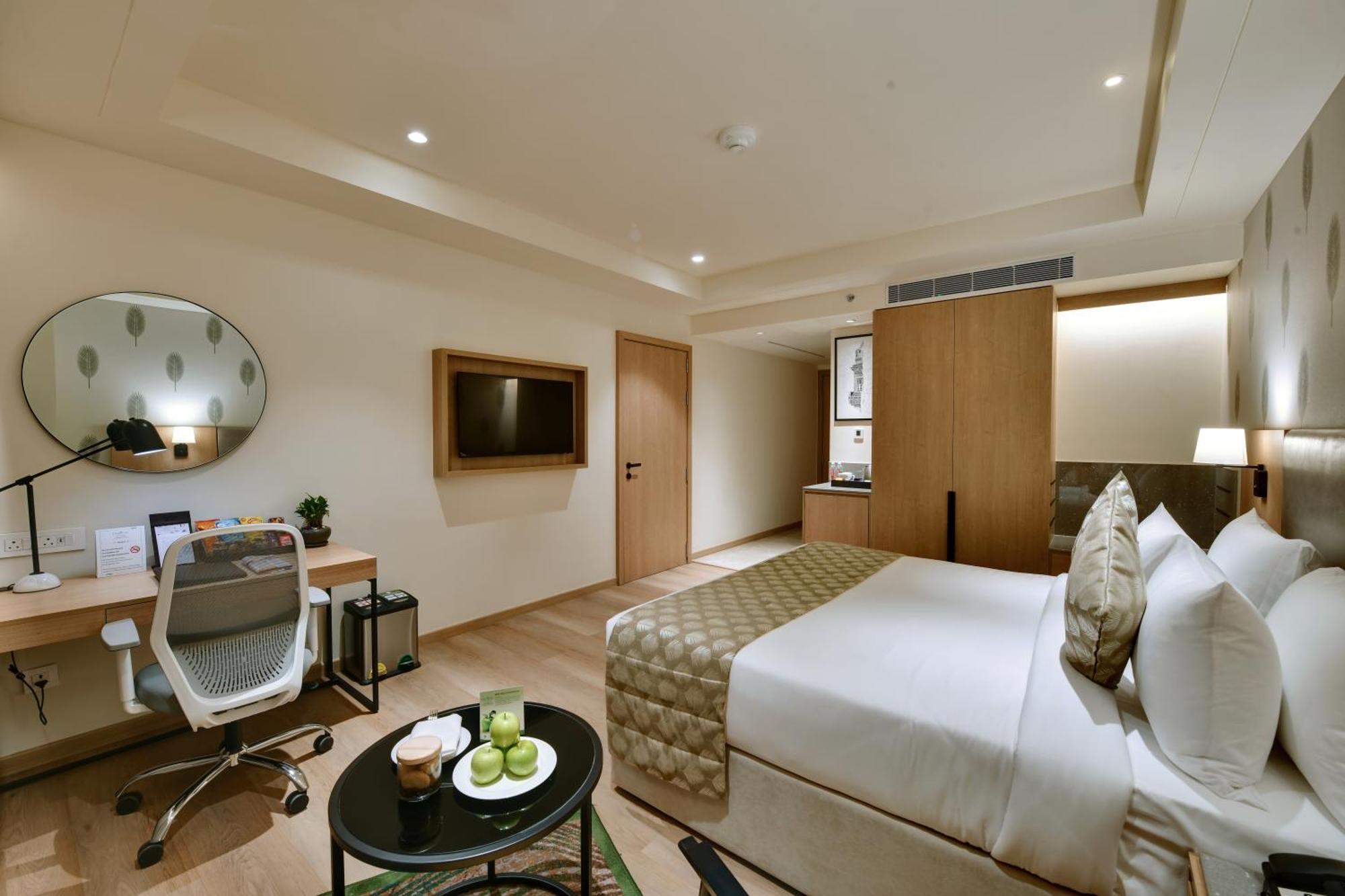 The Fern Residency, Gandhinagar Hotel Kültér fotó