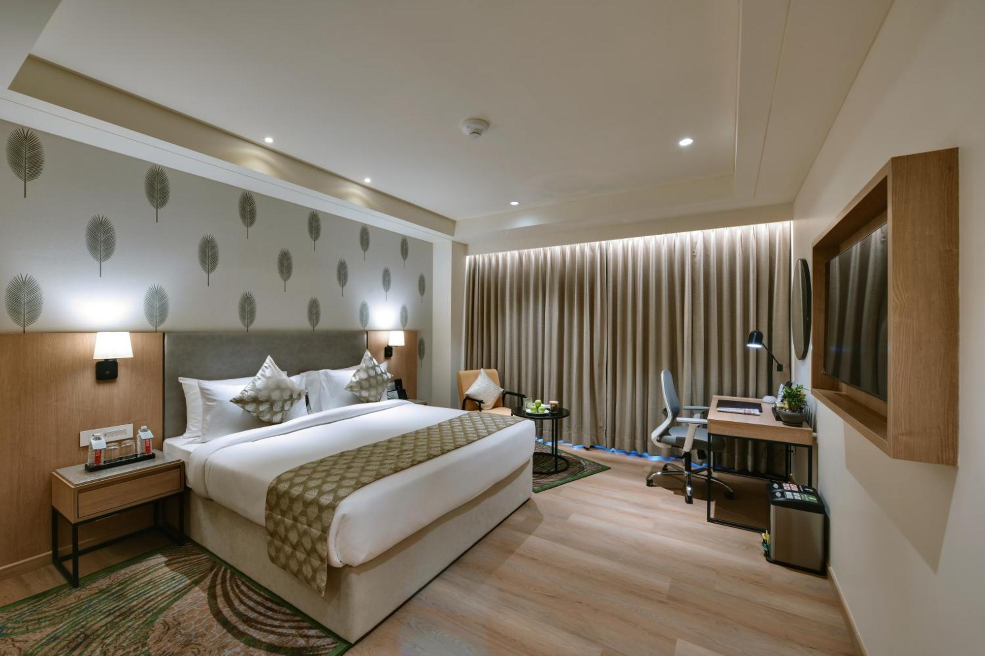 The Fern Residency, Gandhinagar Hotel Kültér fotó