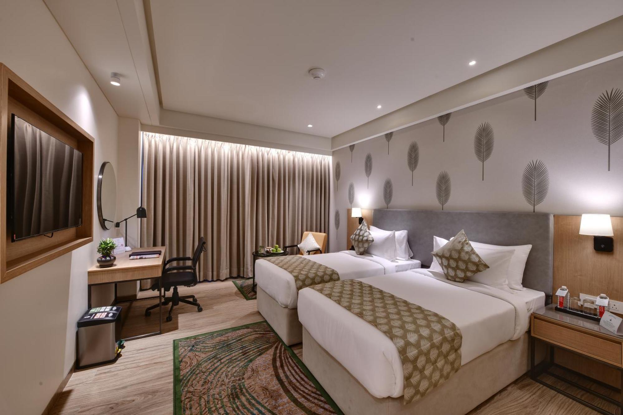 The Fern Residency, Gandhinagar Hotel Kültér fotó