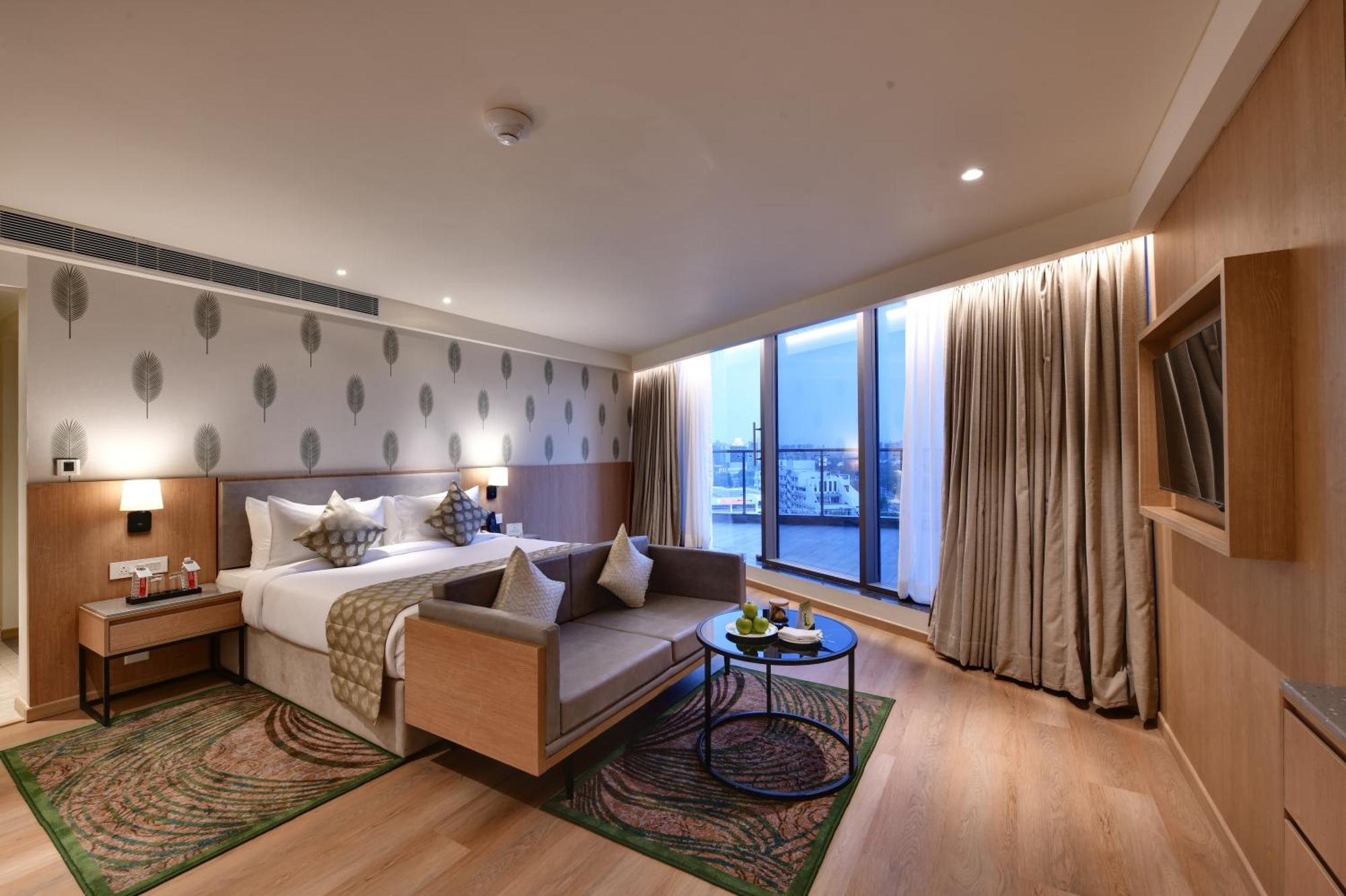 The Fern Residency, Gandhinagar Hotel Kültér fotó